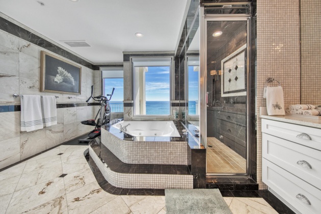 Destin, Florida 32541, 4 Bedrooms Bedrooms, ,4 BathroomsBathrooms,Residential,For Sale,Scenic Highway 98,863914