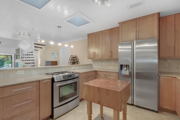 Miramar Beach, Florida 32550, 4 Bedrooms Bedrooms, ,5 BathroomsBathrooms,Residential,For Sale,Lakeview Beach,864837