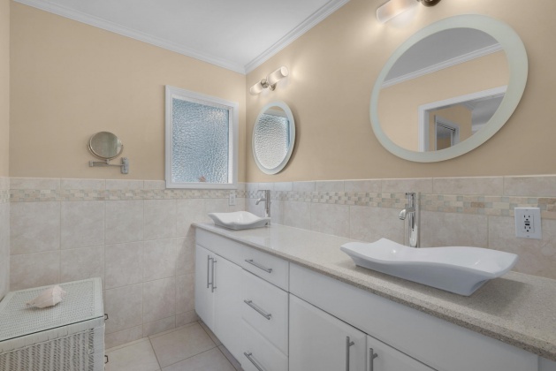 Miramar Beach, Florida 32550, 4 Bedrooms Bedrooms, ,5 BathroomsBathrooms,Residential,For Sale,Lakeview Beach,864837