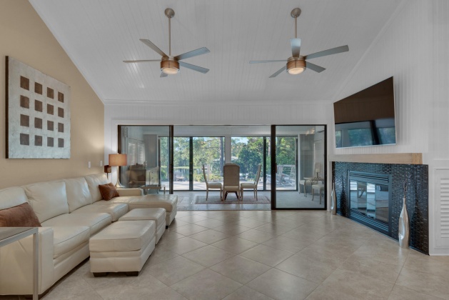 Miramar Beach, Florida 32550, 4 Bedrooms Bedrooms, ,5 BathroomsBathrooms,Residential,For Sale,Lakeview Beach,864837