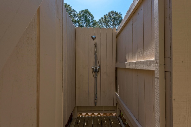 Miramar Beach, Florida 32550, 4 Bedrooms Bedrooms, ,5 BathroomsBathrooms,Residential,For Sale,Lakeview Beach,864837