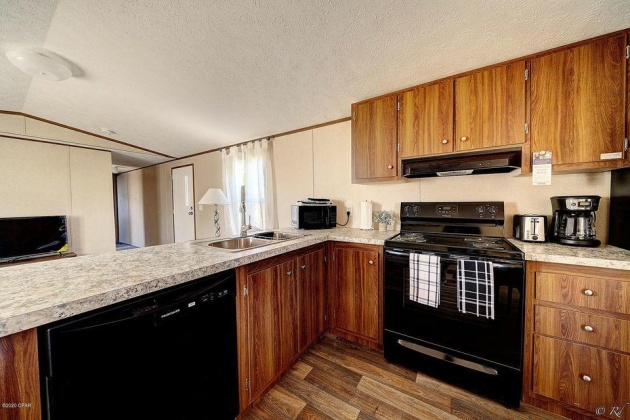 Panama City, Florida 32404, 3 Bedrooms Bedrooms, ,2 BathroomsBathrooms,Residential,For Sale,Katherine,864924
