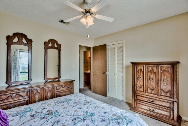 Panama City, Florida 32405, 3 Bedrooms Bedrooms, ,2 BathroomsBathrooms,Residential,For Sale,Marywood,865115
