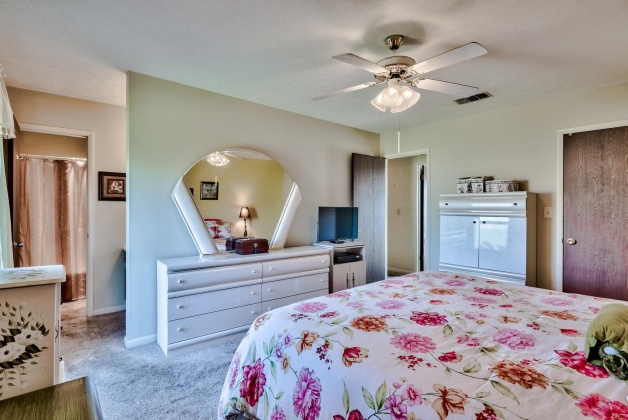 Panama City, Florida 32405, 3 Bedrooms Bedrooms, ,2 BathroomsBathrooms,Residential,For Sale,Marywood,865115