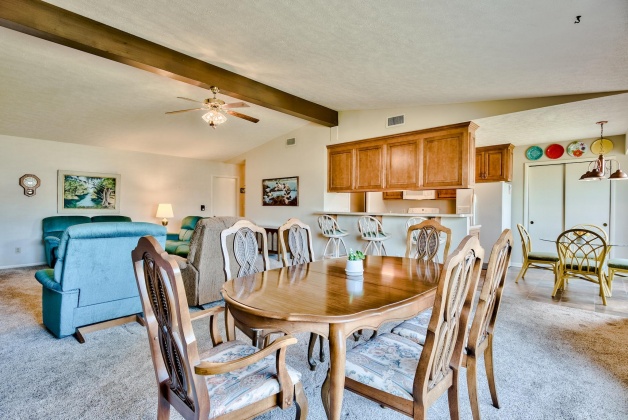 Panama City, Florida 32405, 3 Bedrooms Bedrooms, ,2 BathroomsBathrooms,Residential,For Sale,Marywood,865115