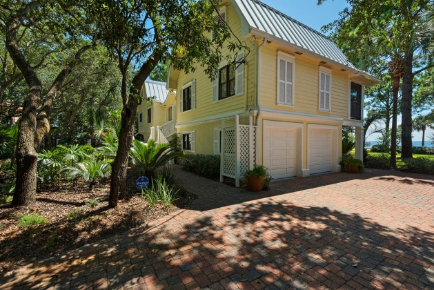 Destin, Florida 32541, 4 Bedrooms Bedrooms, ,3 BathroomsBathrooms,Residential,For Sale,Bambi,865086