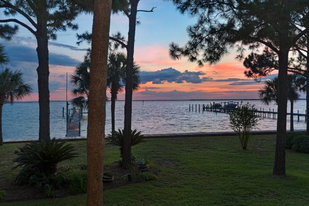 Destin, Florida 32541, 4 Bedrooms Bedrooms, ,3 BathroomsBathrooms,Residential,For Sale,Bambi,865086