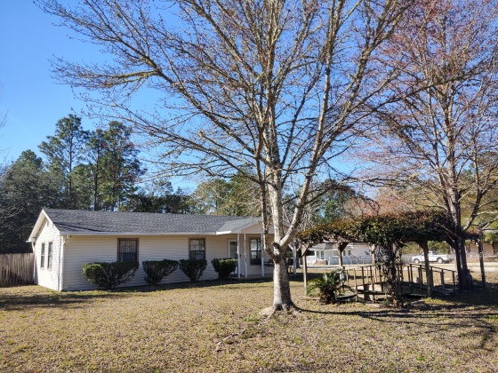 Freeport, Florida 32439, 3 Bedrooms Bedrooms, ,1 BathroomBathrooms,Residential,For Sale,Pine,865252