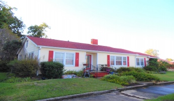 Florala, Alabama 36442, 4 Bedrooms Bedrooms, ,3 BathroomsBathrooms,Residential,For Sale,3rd St,832455