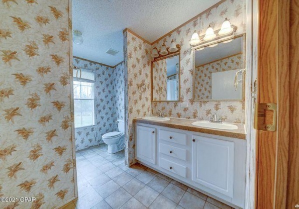 Panama City, Florida 32404, 5 Bedrooms Bedrooms, ,3 BathroomsBathrooms,Residential,For Sale,Cherry,865319
