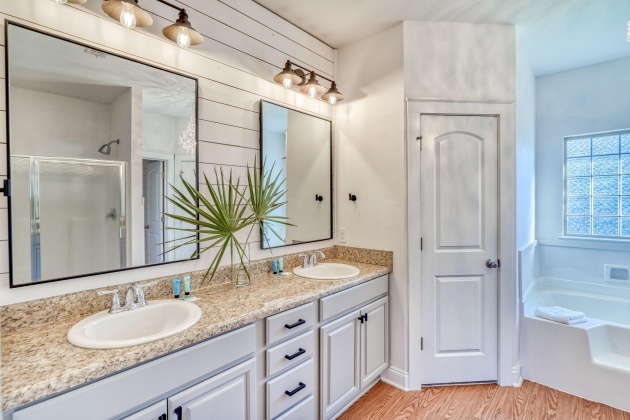 Santa Rosa Beach, Florida 32459, 4 Bedrooms Bedrooms, ,2 BathroomsBathrooms,Residential,For Sale,Woodland,865321