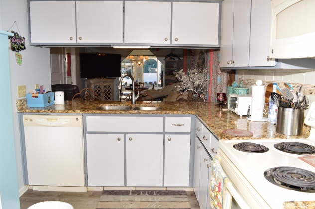 Panama City Beach, Florida 32408, 2 Bedrooms Bedrooms, ,2 BathroomsBathrooms,Residential,For Sale,Lagoon,865337