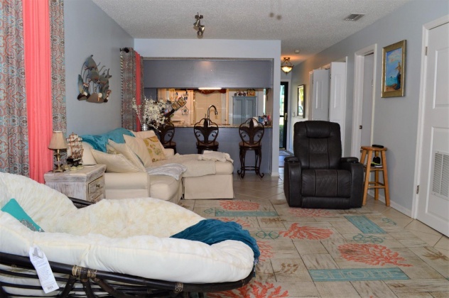 Panama City Beach, Florida 32408, 2 Bedrooms Bedrooms, ,2 BathroomsBathrooms,Residential,For Sale,Lagoon,865337