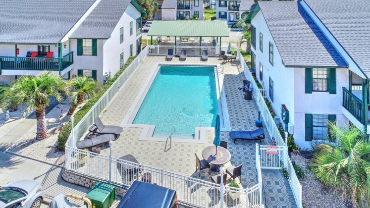 Panama City Beach, Florida 32408, 2 Bedrooms Bedrooms, ,2 BathroomsBathrooms,Residential,For Sale,Lagoon,865337
