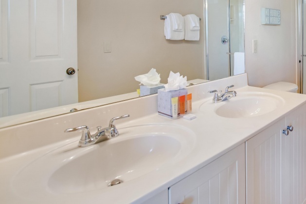Miramar Beach, Florida 32550, 2 Bedrooms Bedrooms, ,2 BathroomsBathrooms,Residential,For Sale,Crystal Cove,865343