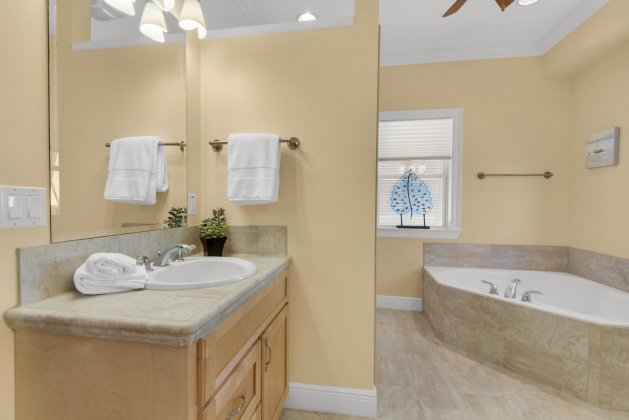 Miramar Beach, Florida 32550, 5 Bedrooms Bedrooms, ,6 BathroomsBathrooms,Residential,For Sale,Saint Martin,865539