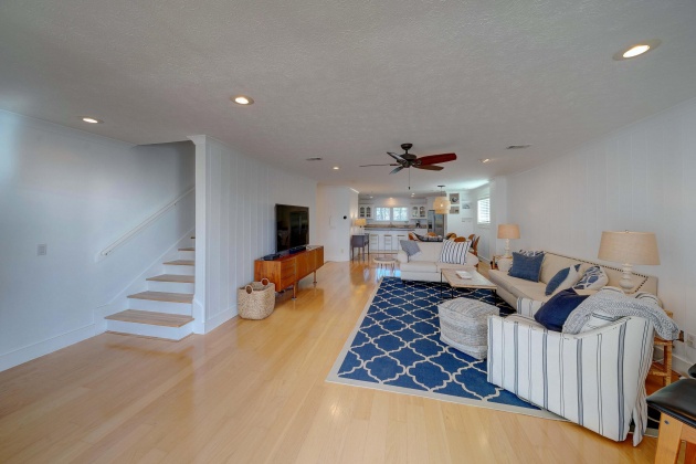 Panama City Beach, Florida 32408, 3 Bedrooms Bedrooms, ,5 BathroomsBathrooms,Residential,For Sale,Lagoon,865597