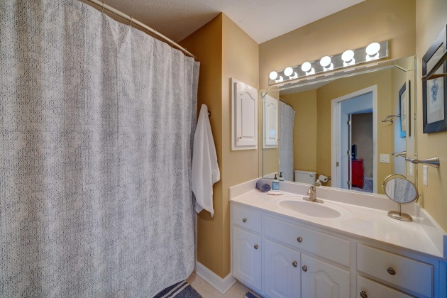 Panama City Beach, Florida 32408, 3 Bedrooms Bedrooms, ,5 BathroomsBathrooms,Residential,For Sale,Lagoon,865597