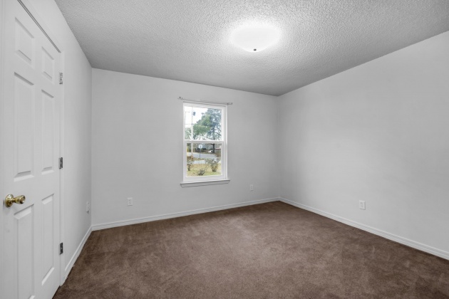 Milton, Florida 32583, 3 Bedrooms Bedrooms, ,2 BathroomsBathrooms,Residential,For Sale,Chantilly,865561