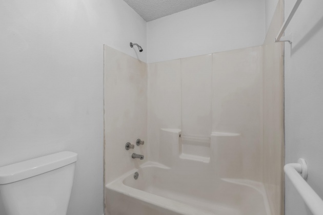 Milton, Florida 32583, 3 Bedrooms Bedrooms, ,2 BathroomsBathrooms,Residential,For Sale,Chantilly,865561