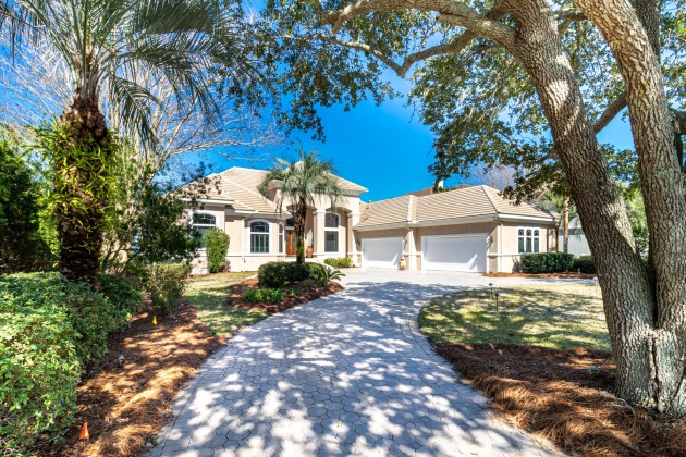 Destin, Florida 32541, 4 Bedrooms Bedrooms, ,4 BathroomsBathrooms,Residential,For Sale,Captains,864118