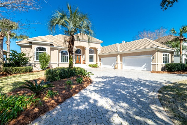 Destin, Florida 32541, 4 Bedrooms Bedrooms, ,4 BathroomsBathrooms,Residential,For Sale,Captains,864118