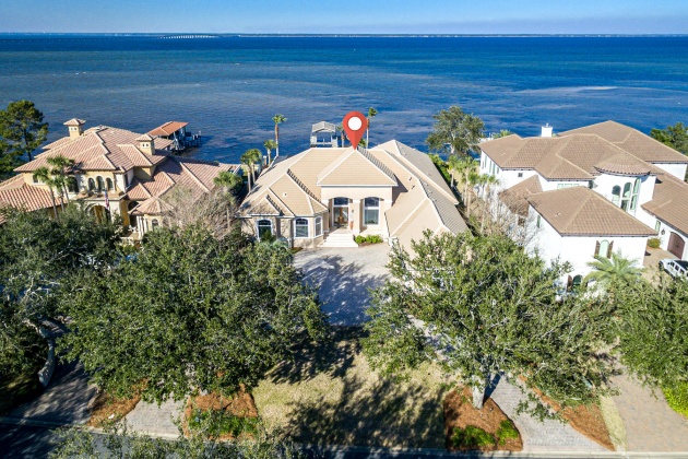 Destin, Florida 32541, 4 Bedrooms Bedrooms, ,4 BathroomsBathrooms,Residential,For Sale,Captains,864118