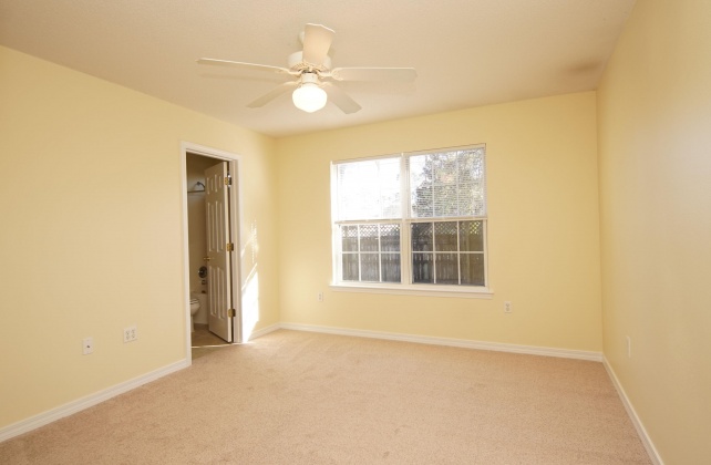 Niceville, Florida 32578, 3 Bedrooms Bedrooms, ,2 BathroomsBathrooms,Residential,For Sale,13Th,865755