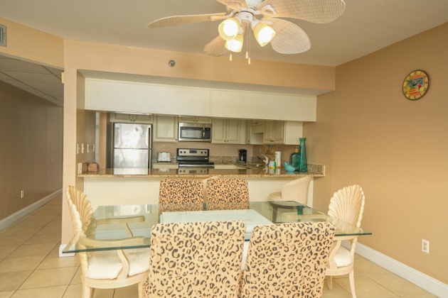 Panama City Beach, Florida 32408, 2 Bedrooms Bedrooms, ,2 BathroomsBathrooms,Residential,For Sale,Thomas,863973