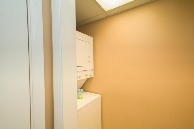 Panama City Beach, Florida 32408, 2 Bedrooms Bedrooms, ,2 BathroomsBathrooms,Residential,For Sale,Thomas,863973