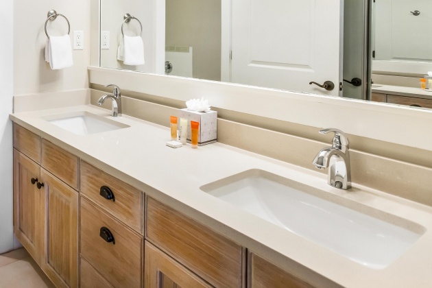 Miramar Beach, Florida 32550, 2 Bedrooms Bedrooms, ,2 BathroomsBathrooms,Residential,For Sale,Baytowne Wharf,866131