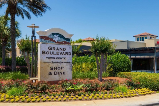 Miramar Beach, Florida 32550, 3 Bedrooms Bedrooms, ,4 BathroomsBathrooms,Residential,For Sale,Players,866129