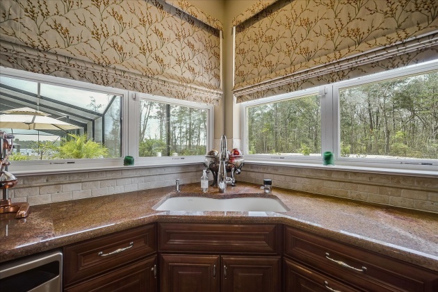 Freeport, Florida 32439, 4 Bedrooms Bedrooms, ,4 BathroomsBathrooms,Residential,For Sale,Shoreline,866373