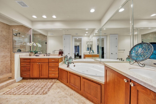 Panama City Beach, Florida 32413, 2 Bedrooms Bedrooms, ,2 BathroomsBathrooms,Residential,For Sale,Wild Heron,866401