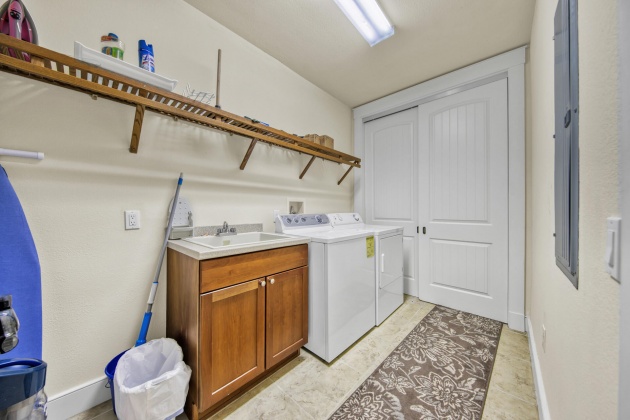 Panama City Beach, Florida 32413, 2 Bedrooms Bedrooms, ,2 BathroomsBathrooms,Residential,For Sale,Wild Heron,866401