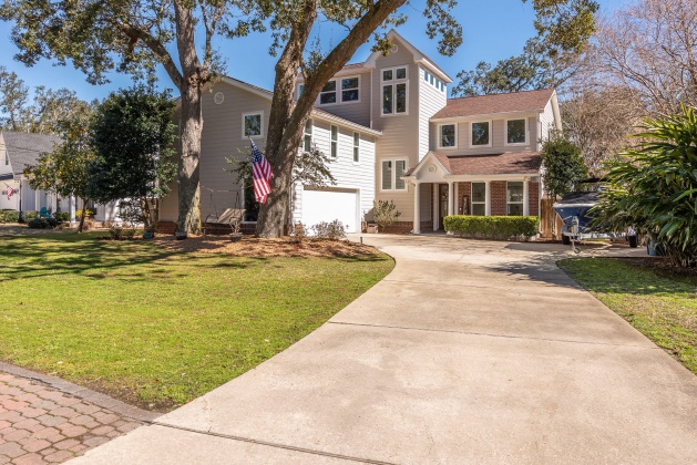 Gulf Breeze, Florida 32561, 4 Bedrooms Bedrooms, ,5 BathroomsBathrooms,Residential,For Sale,Highpoint,866547