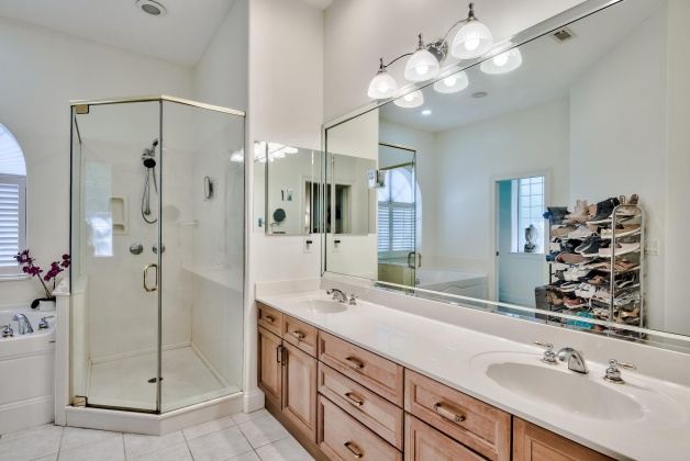 Destin, Florida 32541, 4 Bedrooms Bedrooms, ,2 BathroomsBathrooms,Residential,For Sale,Matties,866466