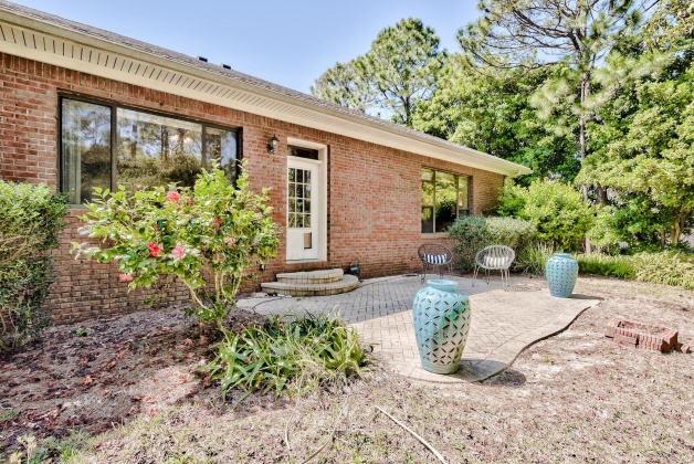 Destin, Florida 32541, 4 Bedrooms Bedrooms, ,2 BathroomsBathrooms,Residential,For Sale,Matties,866466