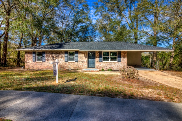 Defuniak Springs, Florida 32433, 3 Bedrooms Bedrooms, ,1 BathroomBathrooms,Residential,For Sale,First,866569