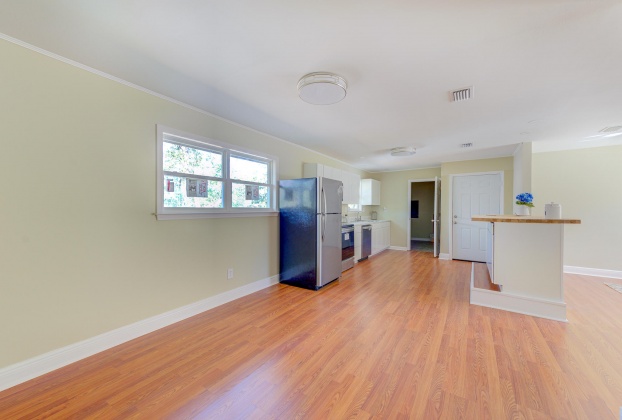 Defuniak Springs, Florida 32433, 3 Bedrooms Bedrooms, ,1 BathroomBathrooms,Residential,For Sale,First,866569