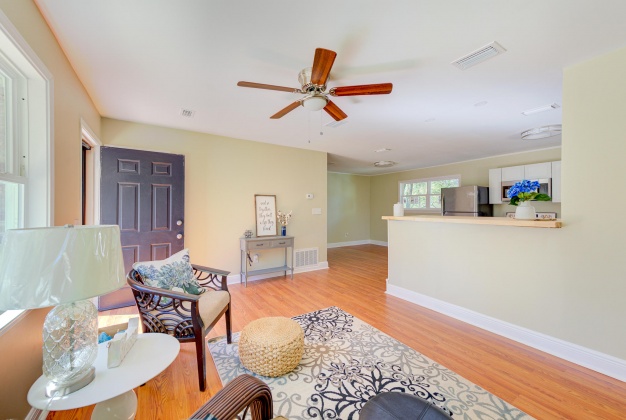 Defuniak Springs, Florida 32433, 3 Bedrooms Bedrooms, ,1 BathroomBathrooms,Residential,For Sale,First,866569