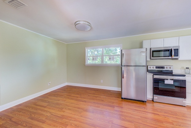 Defuniak Springs, Florida 32433, 3 Bedrooms Bedrooms, ,1 BathroomBathrooms,Residential,For Sale,First,866569