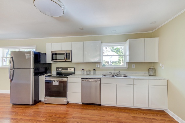 Defuniak Springs, Florida 32433, 3 Bedrooms Bedrooms, ,1 BathroomBathrooms,Residential,For Sale,First,866569