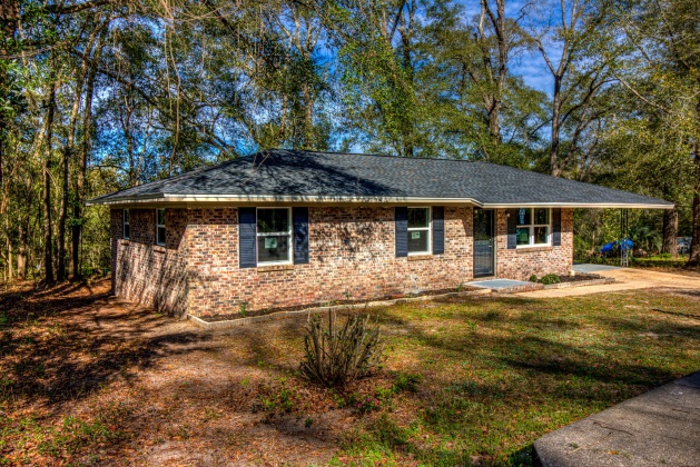 Defuniak Springs, Florida 32433, 3 Bedrooms Bedrooms, ,1 BathroomBathrooms,Residential,For Sale,First,866569