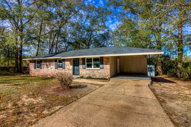 Defuniak Springs, Florida 32433, 3 Bedrooms Bedrooms, ,1 BathroomBathrooms,Residential,For Sale,First,866569