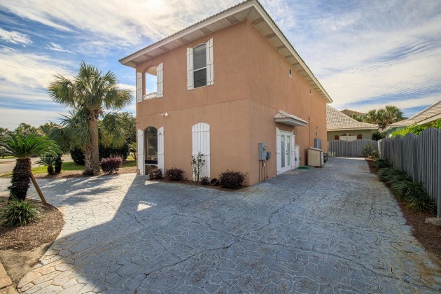 Miramar Beach, Florida 32550, 3 Bedrooms Bedrooms, ,3 BathroomsBathrooms,Residential,For Sale,Aquamarine,866748