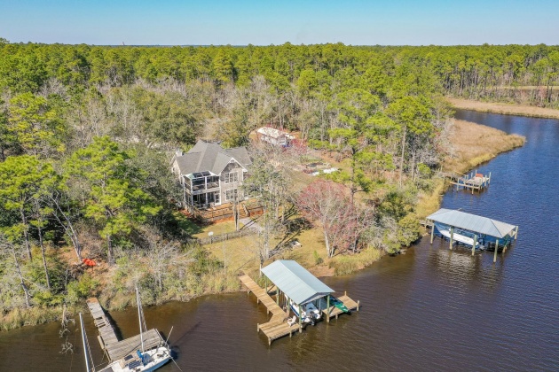 Freeport, Florida 32439, 3 Bedrooms Bedrooms, ,2 BathroomsBathrooms,Residential,For Sale,Bayou Forest,866751