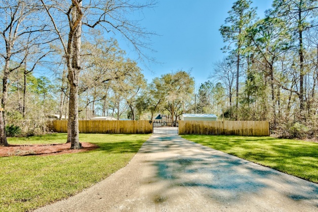 Freeport, Florida 32439, 3 Bedrooms Bedrooms, ,2 BathroomsBathrooms,Residential,For Sale,Bayou Forest,866751