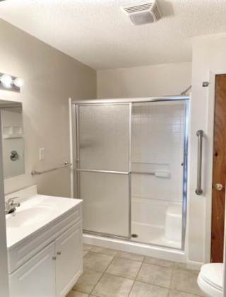 Defuniak Springs, Florida 32433, 1 Bedroom Bedrooms, ,2 BathroomsBathrooms,Residential,For Sale,Us Hwy 90 W,852441