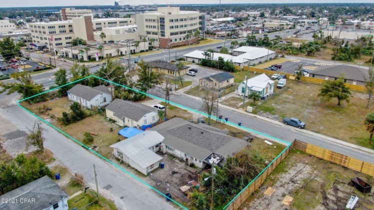 Panama City, Florida 32401, 7 Bedrooms Bedrooms, ,8 BathroomsBathrooms,Residential,For Sale,7th,866911